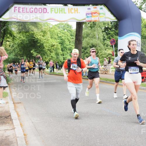 29.06.2025 - hella hamburg halbmarathon MichiJ http://msf.ph/oto/8274084 29.06.2025 10:56:27 Zwischen KM18-KM19 1032, 3091, 4204, 8614, 11987, 12492, 17988, 18218, 19190 meine-sportfotos.de