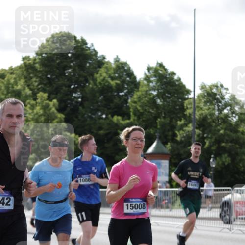 29.06.2025 - hella hamburg halbmarathon Jannik Wohlers http://msf.ph/oto/8274265 29.06.2025 10:01:57 Lombardsbrücke 1128, 1254, 1432, 1733, 2142, 2322, 2323, 2685, 2712, 3780, 3976, 4066, 4985, 5763, 6295, 6322, 6708, 6860, 7031, 7049, 7323, 7869, 8749, 9020, 9021, 9131, 9156, 9353, 10866, 11191, 11554, 11670, 11871, 11938, 12315, 12491, 12978, 13868, 13932, 14574, 14838, 15008, 15291, 15901, 16067, 16634, 17077, 17533, 17836, 17931, 18128, 18130, 18240, 18624, 19162, 19240 meine-sportfotos.de