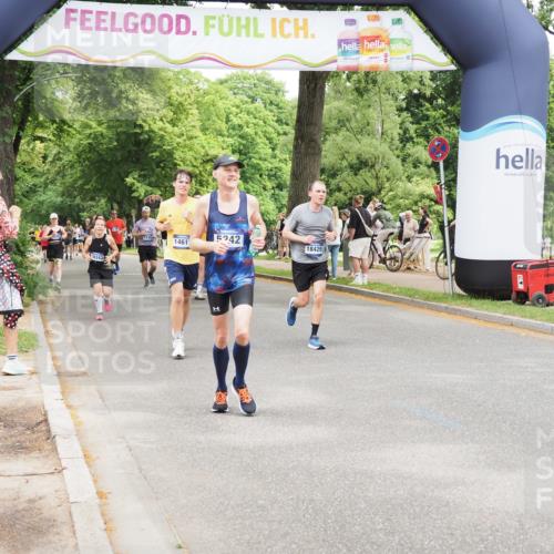 29.06.2025 - hella hamburg halbmarathon MichiJ http://msf.ph/oto/8274382 29.06.2025 10:56:31 Zwischen KM18-KM19 1032, 4204, 5242, 11987, 17988, 18429, 19190 meine-sportfotos.de