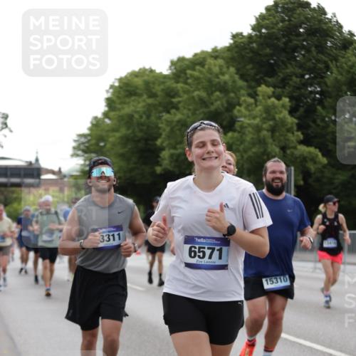29.06.2025 - hella hamburg halbmarathon Jannik Wohlers http://msf.ph/oto/8274483 29.06.2025 10:34:19 Lombardsbrücke 1025, 2023, 2355, 3130, 3420, 5453, 6034, 6171, 6310, 6329, 6335, 6843, 7020, 7386, 7644, 7733, 8369, 8793, 9122, 9164, 9448, 9514, 10335, 10674, 11122, 11245, 11646, 12164, 12236, 12382, 12764, 13311, 13416, 13471, 13473, 14273, 15310, 15380, 15477, 16238, 16311, 16390, 17412, 18892 meine-sportfotos.de
