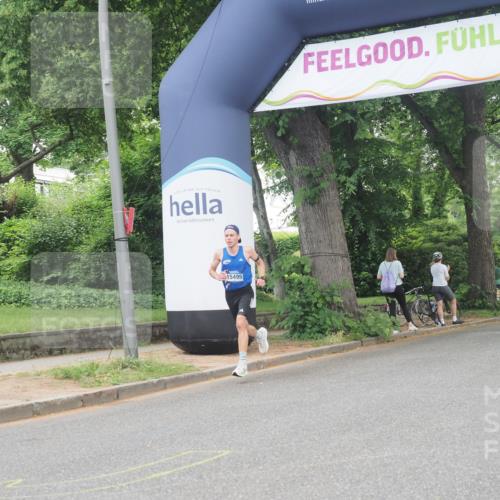 29.06.2025 - hella hamburg halbmarathon KatJ http://msf.ph/oto/8274510 29.06.2025 10:09:39 Zwischen KM18-KM19  meine-sportfotos.de