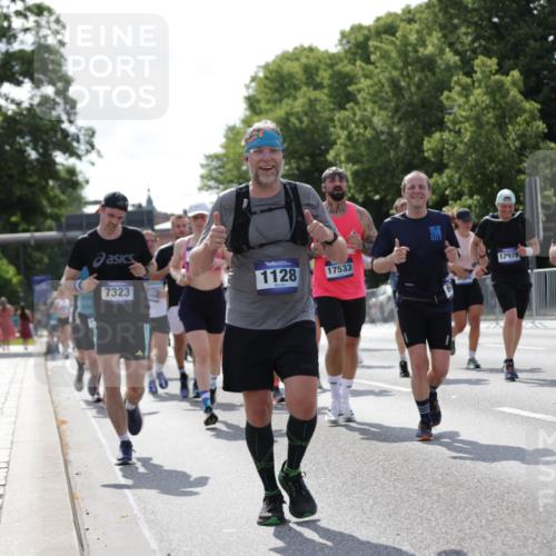 29.06.2025 - hella hamburg halbmarathon Jannik Wohlers http://msf.ph/oto/8274517 29.06.2025 10:02:00 Lombardsbrücke 1128, 1254, 1733, 2142, 2322, 2323, 2685, 2712, 3780, 3976, 4066, 5763, 6295, 6708, 6860, 7049, 7323, 7869, 8749, 9020, 9021, 9131, 9156, 9353, 9554, 10866, 11191, 11554, 11670, 11871, 12491, 12978, 13868, 13932, 14574, 14838, 15008, 15291, 16067, 16634, 17077, 17533, 17836, 17931, 17939, 18128, 18130, 18240, 18624, 19117, 19146, 19165, 19240 meine-sportfotos.de