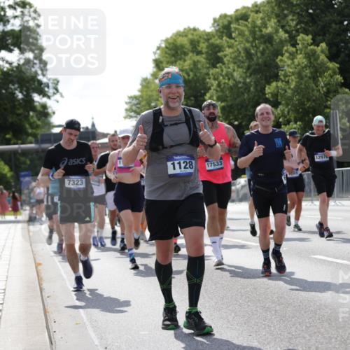 29.06.2025 - hella hamburg halbmarathon Jannik Wohlers http://msf.ph/oto/8274546 29.06.2025 10:02:00 Lombardsbrücke 1128, 1254, 1733, 2142, 2322, 2323, 2685, 2712, 3780, 3976, 4066, 5763, 6295, 6708, 6860, 7049, 7323, 7869, 8749, 9020, 9021, 9131, 9156, 9353, 9554, 10866, 11191, 11554, 11670, 11871, 12491, 12978, 13868, 13932, 14574, 14838, 15008, 15291, 16067, 16634, 17077, 17533, 17836, 17931, 17939, 18128, 18130, 18240, 18624, 19117, 19146, 19165, 19240 meine-sportfotos.de