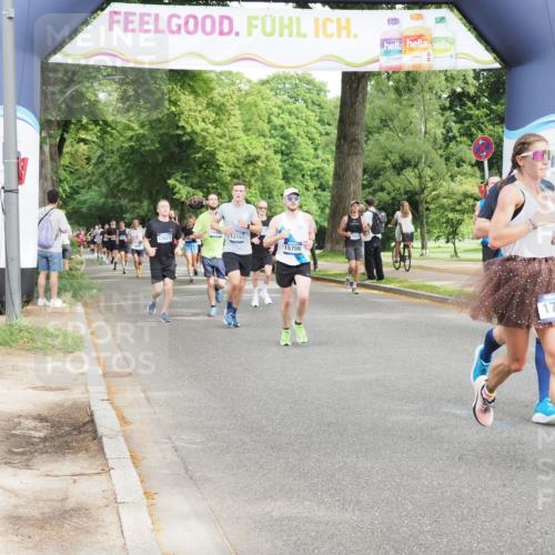 29.06.2025 - hella hamburg halbmarathon MichiJ http://msf.ph/oto/8274595 29.06.2025 10:31:32 Zwischen KM18-KM19 1735, 2415, 4080, 4318, 5477, 9114, 9534, 10099, 10493, 12153, 13897, 14813, 15706, 16338, 19229 meine-sportfotos.de