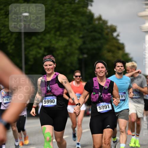29.06.2025 - hella hamburg halbmarathon Dr. Thomas Lammeyer http://msf.ph/oto/8274605 29.06.2025 10:15:28 Kennedybrücke 1166, 1531, 1866, 1992, 4227, 5254, 5379, 5990, 5991, 7571, 9169, 9191, 10042, 10372, 10428, 11321 meine-sportfotos.de