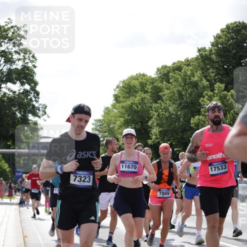 29.06.2025 - hella hamburg halbmarathon Jannik Wohlers http://msf.ph/oto/8274754 29.06.2025 10:02:02 Lombardsbrücke 1128, 1254, 1733, 2142, 2322, 2323, 2685, 2712, 3780, 3976, 4066, 5763, 6295, 6708, 6860, 7049, 7323, 7869, 8749, 9020, 9021, 9131, 9156, 9353, 9554, 10866, 11191, 11554, 11670, 11702, 11782, 11871, 12978, 13868, 13932, 14574, 14838, 15008, 15291, 16067, 16634, 17077, 17533, 17836, 17931, 17939, 18128, 18130, 18240, 18624, 19117, 19146, 19165, 19176 meine-sportfotos.de