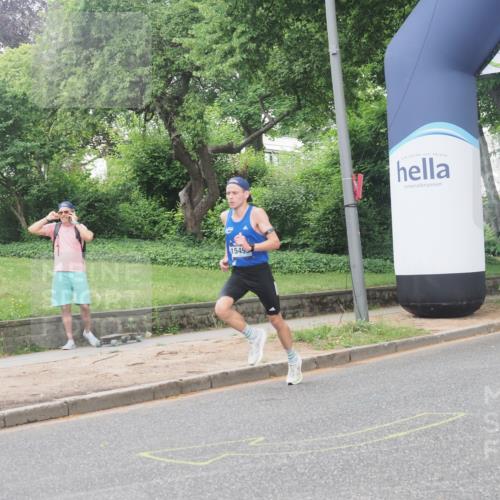 29.06.2025 - hella hamburg halbmarathon KatJ http://msf.ph/oto/8274783 29.06.2025 10:09:40 Zwischen KM18-KM19  meine-sportfotos.de