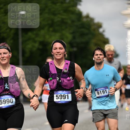 29.06.2025 - hella hamburg halbmarathon Dr. Thomas Lammeyer http://msf.ph/oto/8274794 29.06.2025 10:15:30 Kennedybrücke 1166, 1531, 1866, 1992, 2661, 4227, 5254, 5379, 5990, 5991, 7571, 8368, 9169, 9191, 10042, 10372, 10428, 11321 meine-sportfotos.de