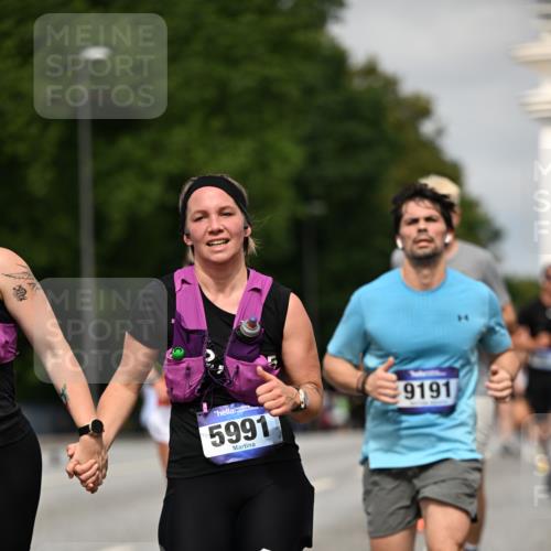 29.06.2025 - hella hamburg halbmarathon Dr. Thomas Lammeyer http://msf.ph/oto/8274814 29.06.2025 10:15:30 Kennedybrücke 1166, 1531, 1866, 1992, 2661, 4227, 5254, 5379, 5990, 5991, 7571, 8368, 9169, 9191, 10042, 10372, 10428, 11321 meine-sportfotos.de