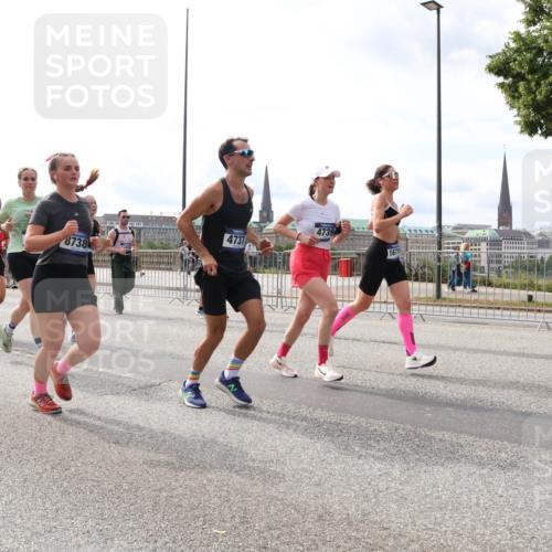 29.06.2025 - hella hamburg halbmarathon Lena Gebhardt http://msf.ph/oto/8274823 29.06.2025 10:20:13 Lombardsbrücke 744, 5556, 8738, 4737, 4739, 1046, 1069, 1110, 1115, 1154, 1474, 2064, 2405, 2478, 2918, 3278, 3434, 3842, 4154, 4166, 4539, 4585, 4614, 4737, 4739, 5397, 5556, 5659, 5811, 5812, 5831, 5937, 6872, 6874, 6951, 7018, 7101, 7131, 7137, 7248, 7519, 7739, 7744, 7808, 7917, 8025, 8146, 8387, 8427, 8462, 8588, 8738, 9136, 9196, 9722, 9735, 9873, 10041, 10349, 10414, 10550, 10594, 10595, 10613, 10622, 10647, 10701, 10754, 11028, 11036, 11603, 11835 meine-sportfotos.de