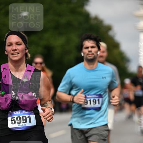 29.06.2025 - hella hamburg halbmarathon Dr. Thomas Lammeyer http://msf.ph/oto/8274879 29.06.2025 10:15:31 Kennedybrücke 1166, 1531, 1866, 1992, 2661, 4227, 5254, 5379, 5990, 5991, 7571, 8368, 9169, 9191, 10042, 10372, 10428, 11321 meine-sportfotos.de