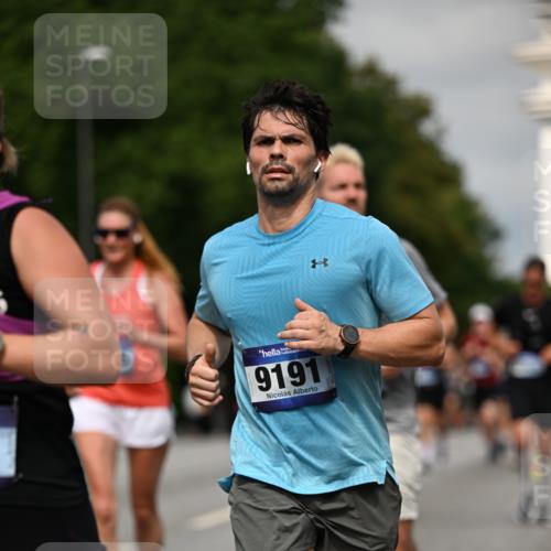 29.06.2025 - hella hamburg halbmarathon Dr. Thomas Lammeyer http://msf.ph/oto/8274895 29.06.2025 10:15:31 Kennedybrücke 1166, 1531, 1866, 1992, 2661, 4227, 5254, 5379, 5990, 5991, 7571, 8368, 9169, 9191, 10042, 10372, 10428, 11321 meine-sportfotos.de