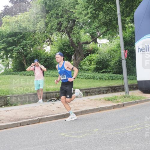 29.06.2025 - hella hamburg halbmarathon KatJ http://msf.ph/oto/8274908 29.06.2025 10:09:40 Zwischen KM18-KM19  meine-sportfotos.de