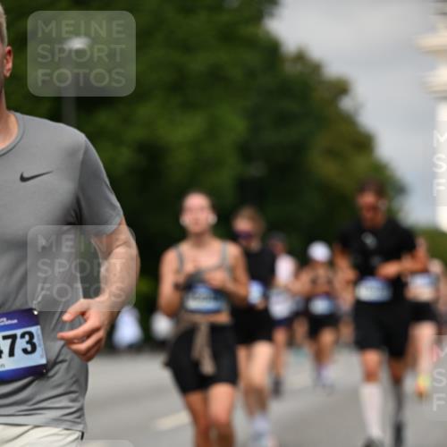 29.06.2025 - hella hamburg halbmarathon Dr. Thomas Lammeyer http://msf.ph/oto/8274998 29.06.2025 10:15:32 Kennedybrücke 1166, 1531, 1866, 1992, 2661, 4227, 5254, 5379, 5990, 5991, 7571, 8368, 9169, 9191, 10042, 10372, 10428, 11321 meine-sportfotos.de