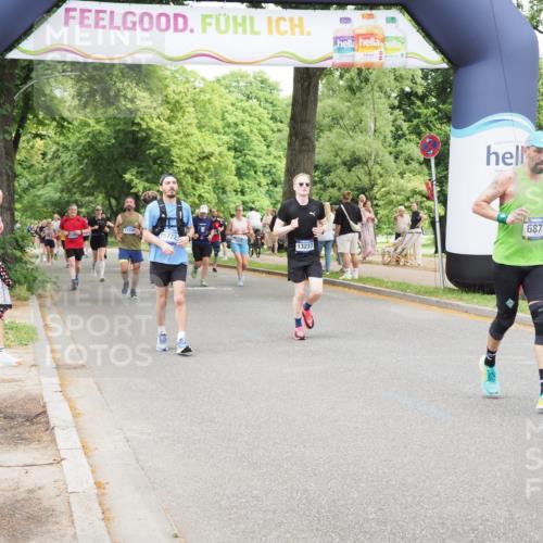 29.06.2025 - hella hamburg halbmarathon MichiJ http://msf.ph/oto/8275030 29.06.2025 10:56:42 Zwischen KM18-KM19 1745, 1766, 1830, 2359, 6664, 6871, 10297, 12457, 13237, 15772, 18343 meine-sportfotos.de
