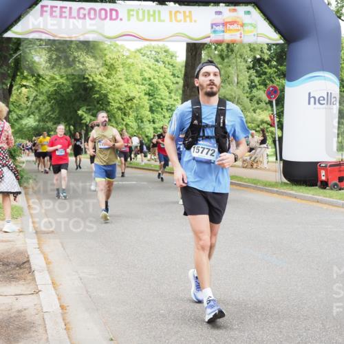 29.06.2025 - hella hamburg halbmarathon MichiJ http://msf.ph/oto/8275199 29.06.2025 10:56:44 Zwischen KM18-KM19 1745, 1766, 1830, 2359, 6871, 10297, 11595, 13237, 15038, 15772 meine-sportfotos.de