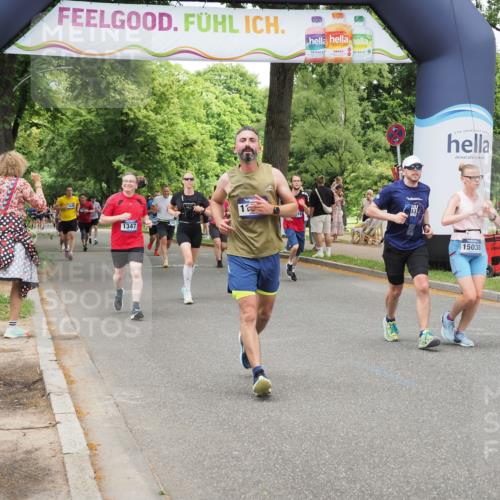 29.06.2025 - hella hamburg halbmarathon MichiJ http://msf.ph/oto/8275346 29.06.2025 10:56:46 Zwischen KM18-KM19 2359, 6871, 11595, 13237, 15038, 15772 meine-sportfotos.de