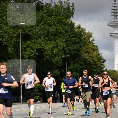 29.06.2025 - hella hamburg halbmarathon Dr. Thomas Lammeyer http://msf.ph/oto/8275361 29.06.2025 09:52:53 Kennedybrücke 1603, 2044, 2707, 2745, 2750, 2797, 2849, 2980, 3014, 3116, 3136, 4148, 4766, 5050, 5124, 5648, 6149, 6771, 7035, 7109, 7229, 8358, 8465, 9686, 9914, 10369, 11177 meine-sportfotos.de