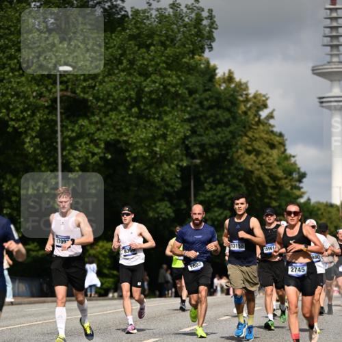 29.06.2025 - hella hamburg halbmarathon Dr. Thomas Lammeyer http://msf.ph/oto/8275373 29.06.2025 09:52:54 Kennedybrücke 1603, 2044, 2707, 2745, 2750, 2797, 2849, 2980, 3014, 3116, 3136, 4148, 4766, 5050, 5124, 5648, 6149, 6771, 7035, 7109, 7229, 8358, 8465, 9686, 9914, 10369, 11177 meine-sportfotos.de