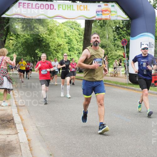 29.06.2025 - hella hamburg halbmarathon MichiJ http://msf.ph/oto/8275384 29.06.2025 10:56:46 Zwischen KM18-KM19 2359, 6871, 11595, 13237, 15038, 15772 meine-sportfotos.de