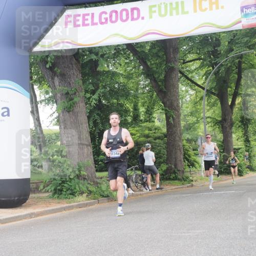 29.06.2025 - hella hamburg halbmarathon KatJ http://msf.ph/oto/8275388 29.06.2025 10:09:45 Zwischen KM18-KM19  meine-sportfotos.de