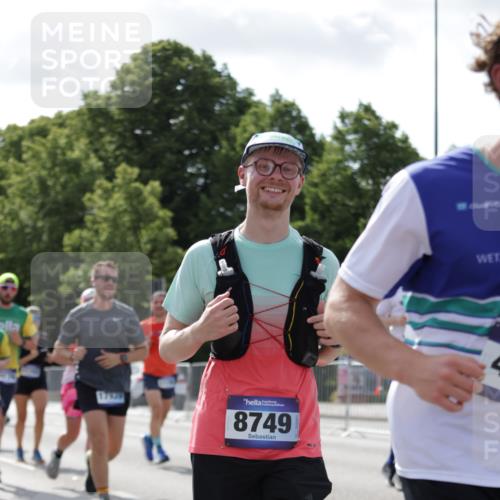 29.06.2025 - hella hamburg halbmarathon Jannik Wohlers http://msf.ph/oto/8275389 29.06.2025 10:02:07 Lombardsbrücke 1128, 1254, 1702, 1733, 2685, 2712, 2819, 3225, 3780, 3976, 4066, 6708, 6860, 7049, 7323, 7869, 7888, 8003, 8364, 8662, 8749, 9131, 9554, 9986, 10295, 10539, 10866, 11191, 11515, 11670, 11702, 11782, 12978, 13488, 13491, 13868, 13932, 14732, 14838, 15008, 15291, 15394, 15993, 16067, 17077, 17533, 17836, 17931, 17939, 18128, 18240, 18624, 19117, 19146, 19165, 19173, 19176 meine-sportfotos.de