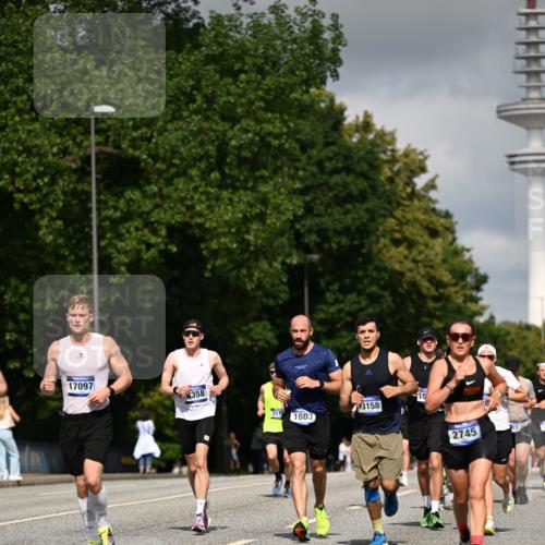 29.06.2025 - hella hamburg halbmarathon Dr. Thomas Lammeyer http://msf.ph/oto/8275396 29.06.2025 09:52:54 Kennedybrücke 1603, 2044, 2707, 2745, 2750, 2797, 2849, 2980, 3014, 3116, 3136, 4148, 4766, 5050, 5124, 5648, 6149, 6771, 7035, 7109, 7229, 8358, 8465, 9686, 9914, 10369, 11177 meine-sportfotos.de