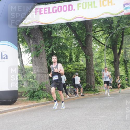 29.06.2025 - hella hamburg halbmarathon KatJ http://msf.ph/oto/8275456 29.06.2025 10:09:45 Zwischen KM18-KM19  meine-sportfotos.de
