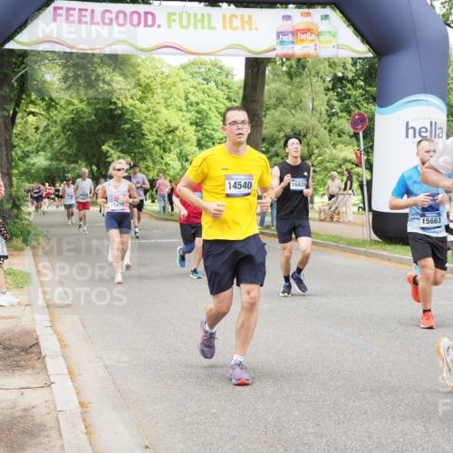 29.06.2025 - hella hamburg halbmarathon MichiJ http://msf.ph/oto/8275658 29.06.2025 10:56:52 Zwischen KM18-KM19 1347, 4904, 11542, 12658, 13475, 13818, 14540, 15037, 15038, 15663, 16255, 16826, 17806 meine-sportfotos.de