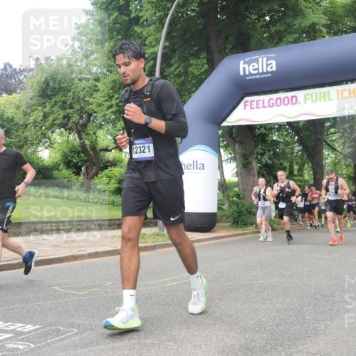 29.06.2025 - hella hamburg halbmarathon KatJ http://msf.ph/oto/8275665 29.06.2025 10:40:14 Zwischen KM18-KM19 1258, 2208, 3715, 3952, 4029, 4065, 5378, 5638, 6481, 7896, 8273, 8651 meine-sportfotos.de