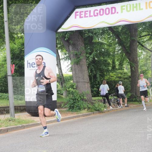 29.06.2025 - hella hamburg halbmarathon KatJ http://msf.ph/oto/8275753 29.06.2025 10:09:46 Zwischen KM18-KM19  meine-sportfotos.de