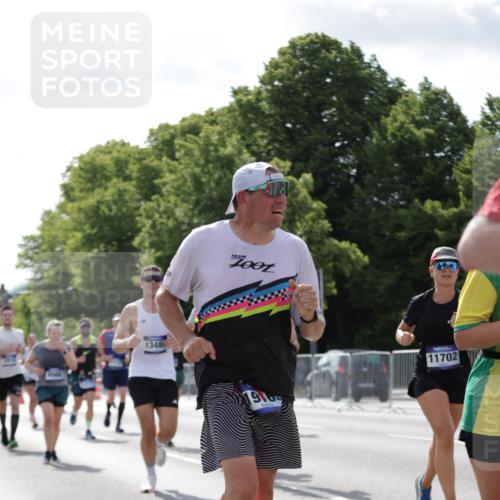 29.06.2025 - hella hamburg halbmarathon Jannik Wohlers http://msf.ph/oto/8275783 29.06.2025 10:02:10 Lombardsbrücke 1128, 1254, 1702, 1733, 2685, 2712, 2819, 3225, 3780, 3976, 4066, 6708, 6860, 7049, 7323, 7869, 7888, 8003, 8364, 8624, 8662, 8749, 9131, 9554, 9986, 10295, 10539, 11191, 11515, 11670, 11702, 11782, 12978, 13488, 13491, 13868, 13932, 14732, 14838, 15291, 15394, 15834, 15993, 16067, 17077, 17533, 17757, 17836, 17931, 17939, 18128, 18624, 19117, 19146, 19165, 19173, 19176 meine-sportfotos.de