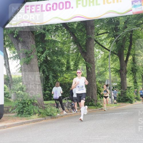 29.06.2025 - hella hamburg halbmarathon KatJ http://msf.ph/oto/8275803 29.06.2025 10:09:47 Zwischen KM18-KM19  meine-sportfotos.de