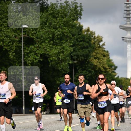 29.06.2025 - hella hamburg halbmarathon Dr. Thomas Lammeyer http://msf.ph/oto/8275837 29.06.2025 09:52:54 Kennedybrücke 1603, 2044, 2707, 2745, 2750, 2797, 2849, 2980, 3014, 3116, 3136, 4148, 4766, 5050, 5124, 5648, 6149, 6771, 7035, 7109, 7229, 8358, 8465, 9686, 9914, 10369, 11177 meine-sportfotos.de