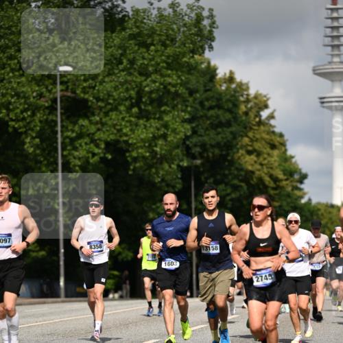 29.06.2025 - hella hamburg halbmarathon Dr. Thomas Lammeyer http://msf.ph/oto/8275847 29.06.2025 09:52:55 Kennedybrücke 1603, 2044, 2707, 2745, 2750, 2849, 2980, 3014, 3116, 3136, 4148, 4766, 5050, 5124, 5648, 6149, 6771, 7035, 7109, 7229, 8358, 8465, 9686, 9914, 10369, 11177 meine-sportfotos.de