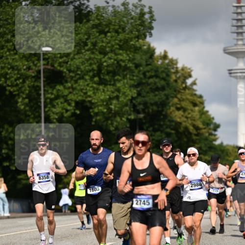 29.06.2025 - hella hamburg halbmarathon Dr. Thomas Lammeyer http://msf.ph/oto/8275860 29.06.2025 09:52:56 Kennedybrücke 1603, 2044, 2707, 2745, 2750, 2849, 2980, 3014, 3116, 3136, 4148, 4766, 5050, 5124, 5648, 6149, 6771, 7035, 7109, 7229, 8358, 8465, 9686, 9914, 10369, 11177 meine-sportfotos.de