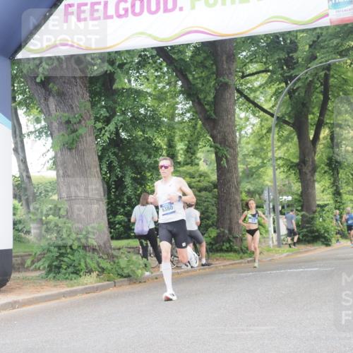 29.06.2025 - hella hamburg halbmarathon KatJ http://msf.ph/oto/8275997 29.06.2025 10:09:47 Zwischen KM18-KM19  meine-sportfotos.de