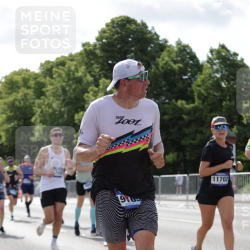 29.06.2025 - hella hamburg halbmarathon Jannik Wohlers http://msf.ph/oto/8276170 29.06.2025 10:02:10 Lombardsbrücke 1128, 1254, 1702, 1733, 2685, 2712, 2819, 3225, 3780, 3976, 4066, 6708, 6860, 7049, 7323, 7869, 7888, 8003, 8364, 8624, 8662, 8749, 9131, 9554, 9986, 10295, 10539, 11191, 11515, 11670, 11702, 11782, 12978, 13488, 13491, 13868, 13932, 14732, 14838, 15291, 15394, 15834, 15993, 16067, 17077, 17533, 17757, 17836, 17931, 17939, 18128, 18624, 19117, 19146, 19165, 19173, 19176 meine-sportfotos.de
