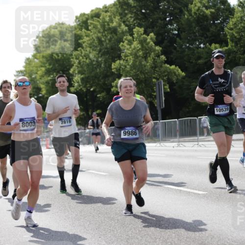29.06.2025 - hella hamburg halbmarathon Jannik Wohlers http://msf.ph/oto/8276441 29.06.2025 10:02:13 Lombardsbrücke 1128, 1702, 1733, 2685, 2712, 2819, 3225, 3780, 3919, 3976, 4066, 5734, 6708, 6752, 6860, 7049, 7323, 7869, 7888, 8003, 8364, 8624, 8662, 8749, 9006, 9131, 9554, 9986, 10128, 10295, 10539, 11250, 11515, 11670, 11702, 11782, 11968, 12978, 13184, 13488, 13491, 13868, 13932, 14732, 15291, 15394, 15834, 15993, 17077, 17533, 17757, 17836, 17931, 17939, 18624, 19117, 19146, 19165, 19173, 19176 meine-sportfotos.de