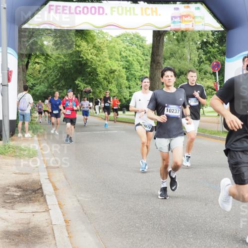 29.06.2025 - hella hamburg halbmarathon MichiJ http://msf.ph/oto/8276531 29.06.2025 10:31:46 Zwischen KM18-KM19 3437, 3928, 7185, 8664, 10237, 10669, 12723, 12776, 15383, 16697, 17251, 18650, 18678, 19038, 19051 meine-sportfotos.de