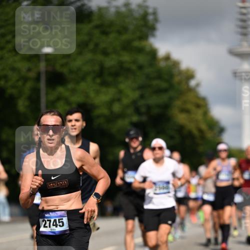 29.06.2025 - hella hamburg halbmarathon Dr. Thomas Lammeyer http://msf.ph/oto/8276540 29.06.2025 09:52:57 Kennedybrücke 1603, 2044, 2707, 2745, 2750, 2849, 2980, 3014, 3116, 3136, 4148, 4766, 5050, 5124, 5648, 6149, 6771, 7035, 7109, 7229, 8358, 8465, 9686, 9914, 11177 meine-sportfotos.de