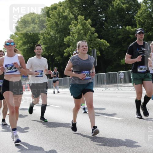 29.06.2025 - hella hamburg halbmarathon Jannik Wohlers http://msf.ph/oto/8276547 29.06.2025 10:02:13 Lombardsbrücke 1128, 1702, 1733, 2685, 2712, 2819, 3225, 3780, 3919, 3976, 4066, 5734, 6708, 6752, 6860, 7049, 7323, 7869, 7888, 8003, 8364, 8624, 8662, 8749, 9006, 9131, 9554, 9986, 10128, 10295, 10539, 11250, 11515, 11670, 11702, 11782, 11968, 12978, 13184, 13488, 13491, 13868, 13932, 14732, 15291, 15394, 15834, 15993, 17077, 17533, 17757, 17836, 17931, 17939, 18624, 19117, 19146, 19165, 19173, 19176 meine-sportfotos.de