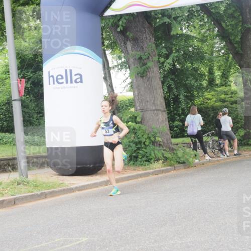 29.06.2025 - hella hamburg halbmarathon KatJ http://msf.ph/oto/8276585 29.06.2025 10:09:50 Zwischen KM18-KM19 53, 6380 meine-sportfotos.de