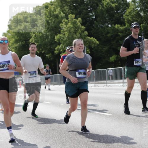 29.06.2025 - hella hamburg halbmarathon Jannik Wohlers http://msf.ph/oto/8276627 29.06.2025 10:02:13 Lombardsbrücke 1128, 1702, 1733, 2685, 2712, 2819, 3225, 3780, 3919, 3976, 4066, 5734, 6708, 6752, 6860, 7049, 7323, 7869, 7888, 8003, 8364, 8624, 8662, 8749, 9006, 9131, 9554, 9986, 10128, 10295, 10539, 11250, 11515, 11670, 11702, 11782, 11968, 12978, 13184, 13488, 13491, 13868, 13932, 14732, 15291, 15394, 15834, 15993, 17077, 17533, 17757, 17836, 17931, 17939, 18624, 19117, 19146, 19165, 19173, 19176 meine-sportfotos.de