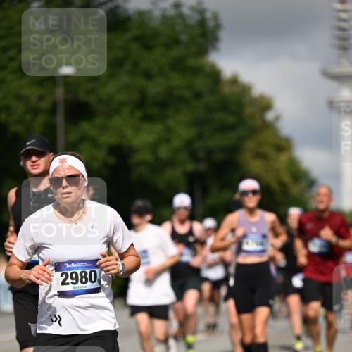 29.06.2025 - hella hamburg halbmarathon Dr. Thomas Lammeyer http://msf.ph/oto/8276679 29.06.2025 09:52:59 Kennedybrücke 1343, 1603, 2044, 2707, 2745, 2750, 2849, 2980, 3014, 3116, 3136, 3282, 4148, 4766, 5050, 5124, 5648, 6149, 6771, 7035, 7109, 7229, 8358, 8465, 9296, 9686, 9914, 10930, 11177 meine-sportfotos.de