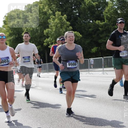 29.06.2025 - hella hamburg halbmarathon Jannik Wohlers http://msf.ph/oto/8276734 29.06.2025 10:02:13 Lombardsbrücke 1128, 1702, 1733, 2685, 2712, 2819, 3225, 3780, 3919, 3976, 4066, 5734, 6708, 6752, 6860, 7049, 7323, 7869, 7888, 8003, 8364, 8624, 8662, 8749, 9006, 9131, 9554, 9986, 10128, 10295, 10539, 11250, 11515, 11670, 11702, 11782, 11968, 12978, 13184, 13488, 13491, 13868, 13932, 14732, 15291, 15394, 15834, 15993, 17077, 17533, 17757, 17836, 17931, 17939, 18624, 19117, 19146, 19165, 19173, 19176 meine-sportfotos.de