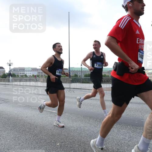 29.06.2025 - hella hamburg halbmarathon Lena Gebhardt http://msf.ph/oto/8276798 29.06.2025 09:45:24 Lombardsbrücke 14395, 180, 7389, 97, 140, 57, 1707, 1758, 1827, 1990, 2689, 2746, 3043, 3201, 4050, 4129, 4679, 4698, 4749, 5070, 5269, 5328, 5746, 5826, 6358, 6619, 6781, 7272, 7389, 7481, 7651, 7723, 8190, 8209, 8883, 9137, 9381, 9571, 9634, 10017, 10171, 10486, 10848, 10876, 11120, 11169, 11413, 11857, 12049, 12234, 12308, 12595, 12691, 12900, 12988, 13066, 13618, 13838, 14028, 14140, 14164, 14289, 15672, 15883, 16157, 16508, 16713, 16818, 17428 meine-sportfotos.de