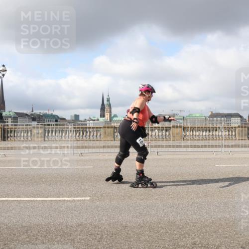29.06.2025 - hella hamburg halbmarathon Lena Gebhardt http://msf.ph/oto/8276846 29.06.2025 09:05:00 Lombardsbrücke  meine-sportfotos.de