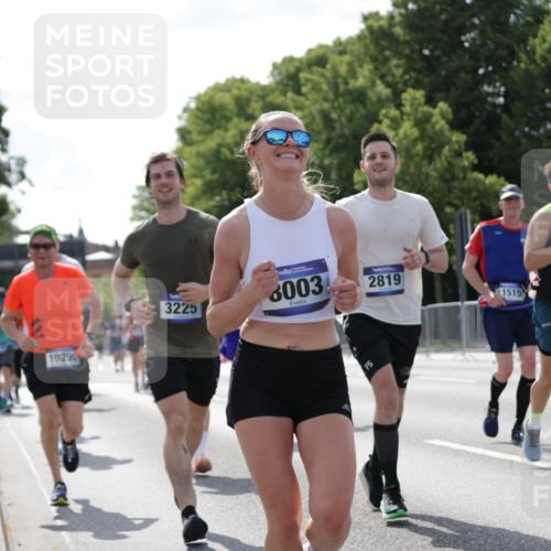 29.06.2025 - hella hamburg halbmarathon Jannik Wohlers http://msf.ph/oto/8276975 29.06.2025 10:02:14 Lombardsbrücke 1702, 1733, 2685, 2712, 2819, 3225, 3780, 3919, 3976, 4066, 5734, 6752, 6860, 7049, 7869, 7888, 8003, 8364, 8624, 8662, 8749, 9006, 9131, 9554, 9986, 10128, 10295, 10539, 11250, 11515, 11670, 11702, 11782, 11968, 12978, 13184, 13488, 13491, 13932, 14732, 15291, 15394, 15834, 15993, 16654, 17077, 17757, 17836, 17931, 17939, 18624, 19117, 19146, 19165, 19173, 19176 meine-sportfotos.de