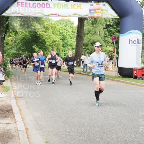 29.06.2025 - hella hamburg halbmarathon MichiJ http://msf.ph/oto/8276985 29.06.2025 10:57:06 Zwischen KM18-KM19 2055, 3844, 8755, 9663, 10685, 11271, 11780, 12521, 13796 meine-sportfotos.de